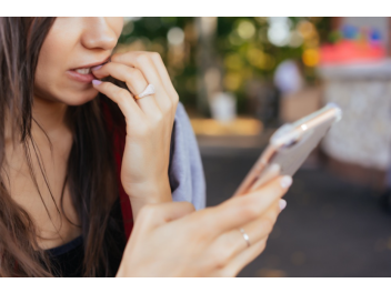 Come capire se qualcuno sta controllando il tuo Messenger? Consigli degli espert