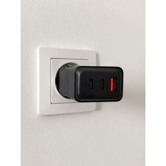 Microspia Wi-Fi integrata nell’adattatore di alimentazione con ascolto LIVE