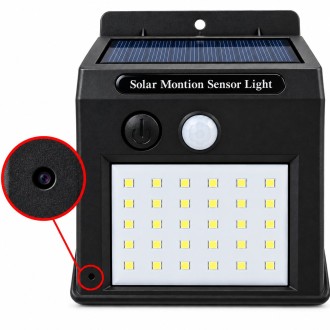 Telecamera Wi-Fi nascosta in un’imitazione di luce solare a LED