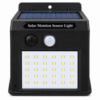 Telecamera Wi-Fi nascosta in un’imitazione di luce solare a LED