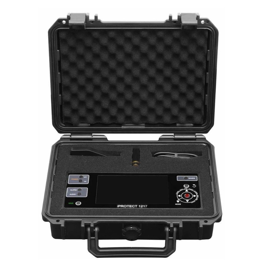 Rilevatore professionale multifunzione di segnali wireless iProtect 1217 – kit in valigetta da trasporto.