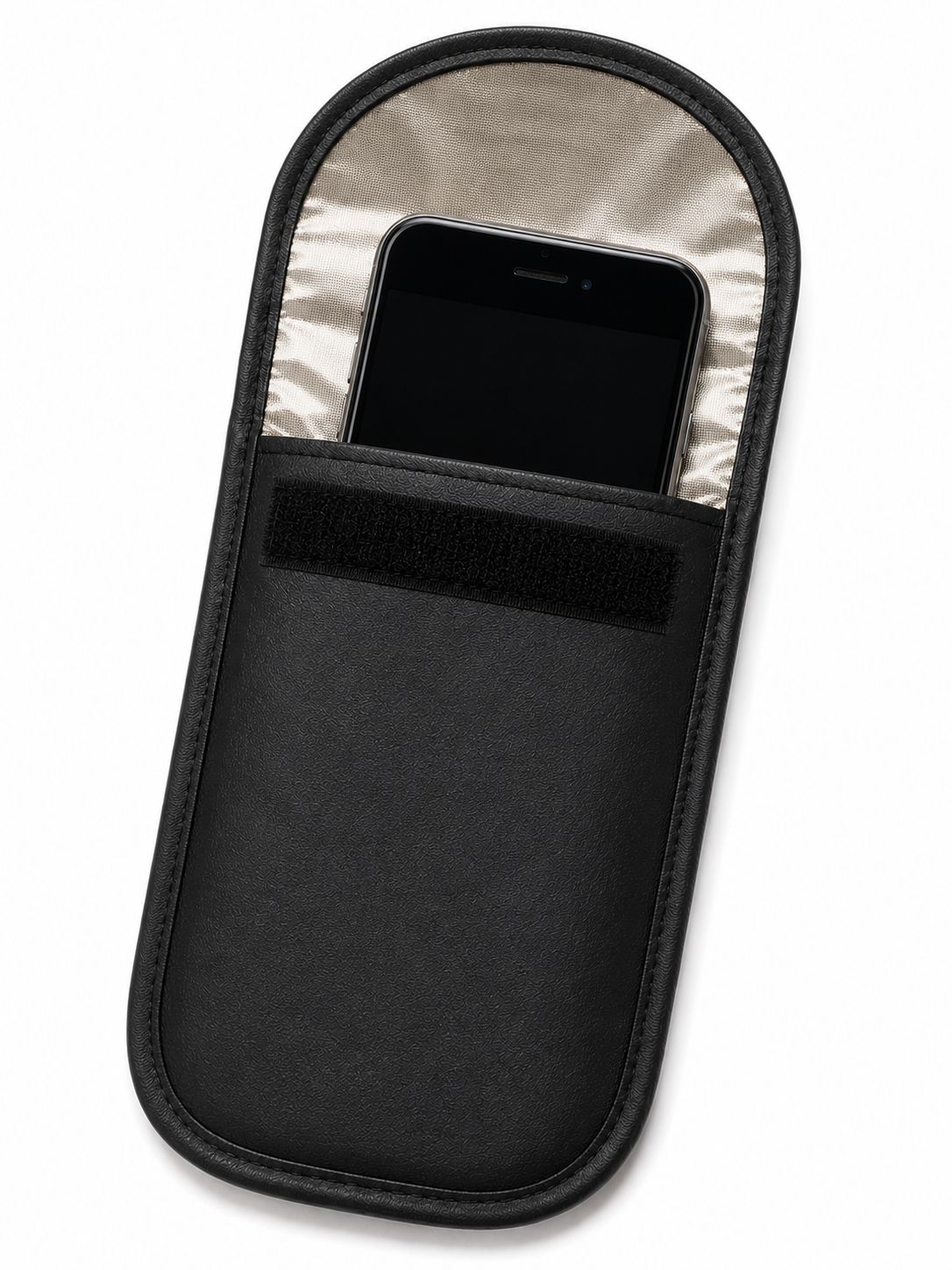 Telefono cellulare inserito in una custodia schermata che blocca il segnale.